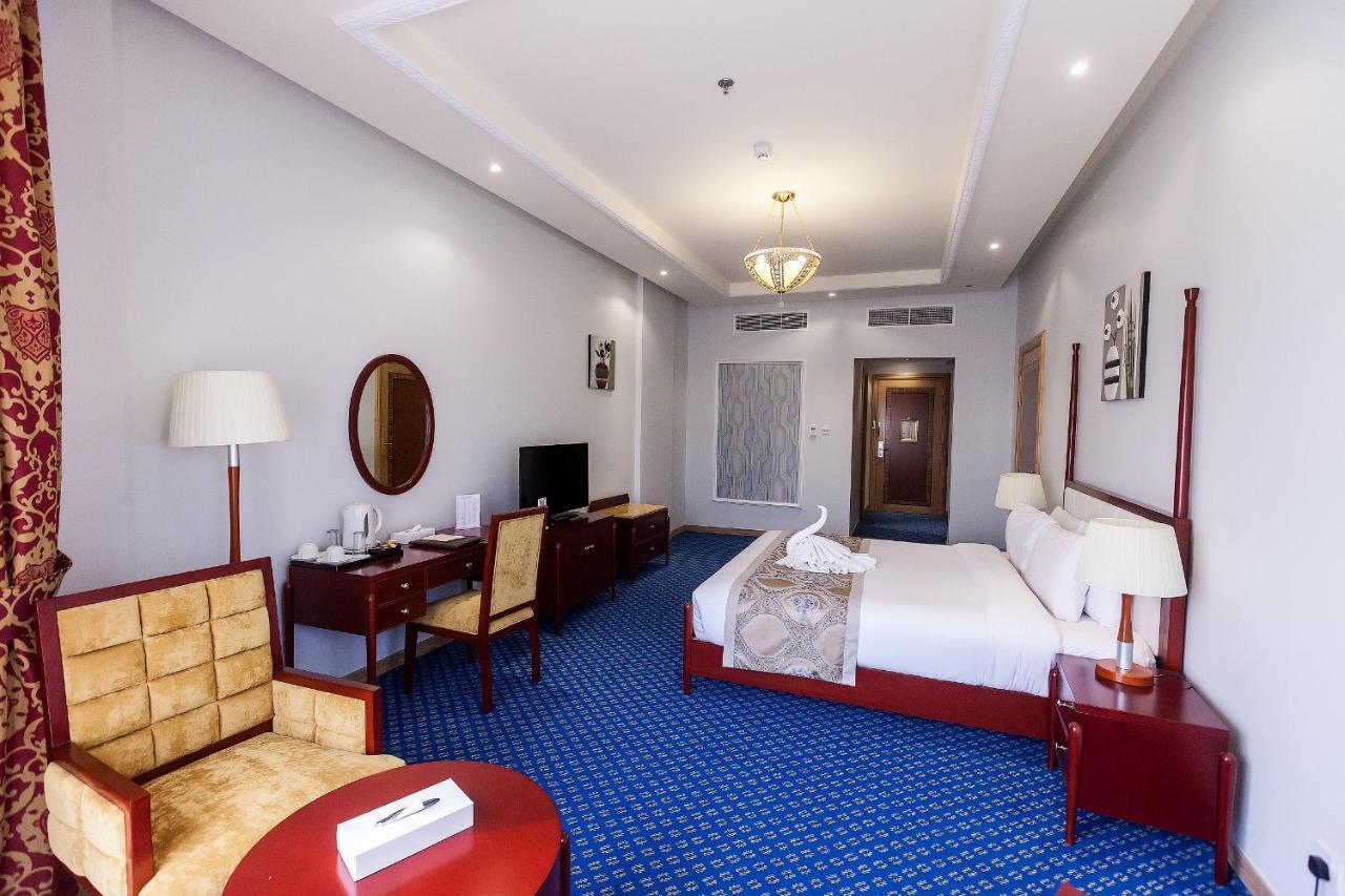 Red Castle Hotel Szardża Zewnętrze zdjęcie