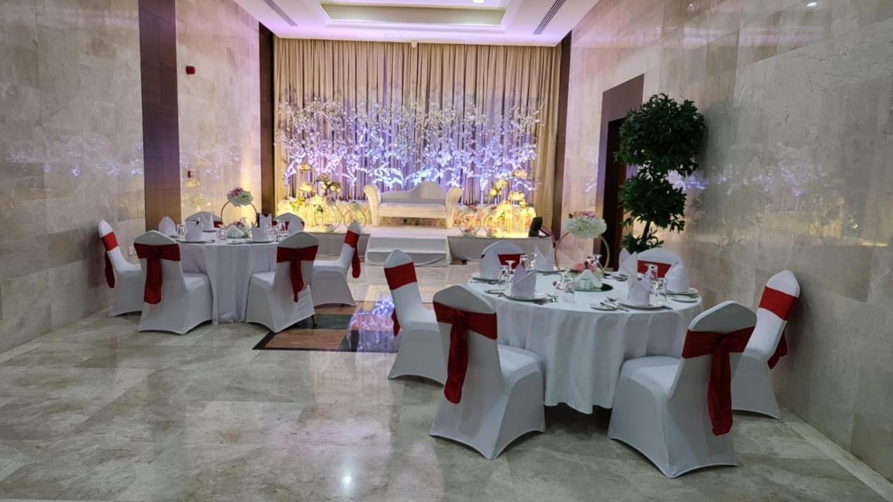 Red Castle Hotel Szardża Zewnętrze zdjęcie